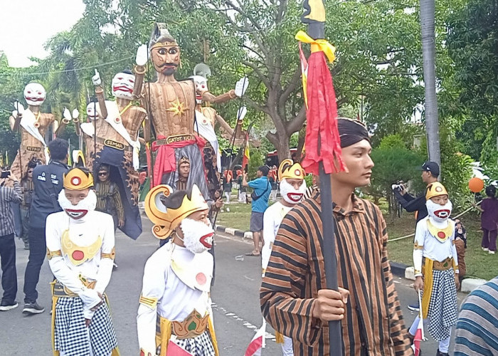 Kirab Budaya HUT ke-60 Batang, 17 Gunungan dan Sawur Jadi Daya Tarik