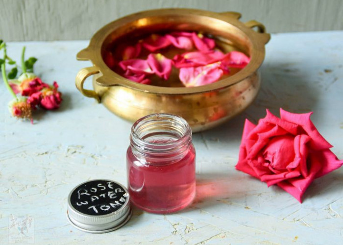 Tips Menggunakan Air Mawar dalam Dunia Kecantikan, Yuk Simak!