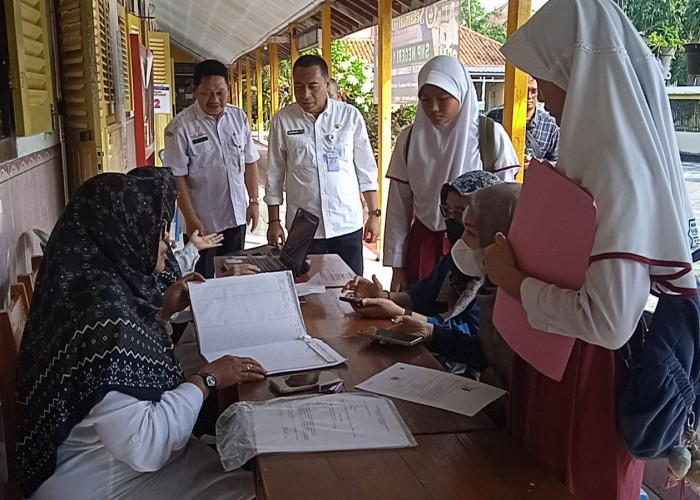 Hari Terakhir SMPB di Kabupaten Batang, Nita Sempat Deg-degan Anaknya Tak Masuk SMPN 1