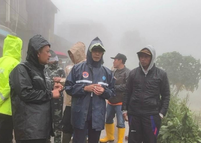 Longsor Tutup Akses Antar Dukuh di Pranten Batang, 110 KK Mengungsi