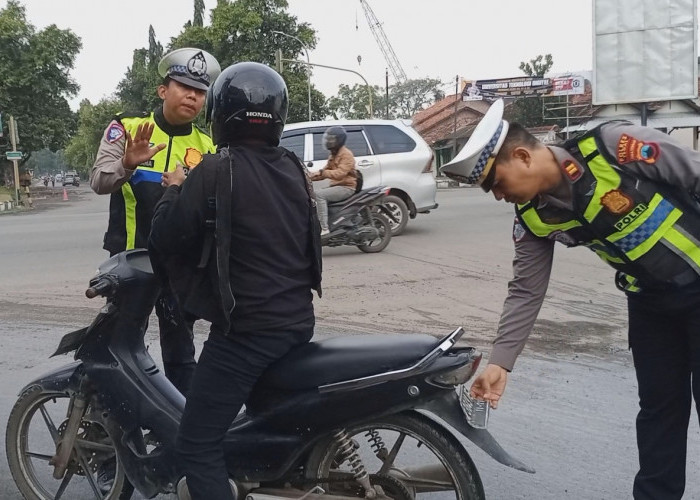 Polres Tegal Berikan Teguran Simpatik Saat Siyanma Pagi