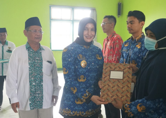 Baznas Kota Pekalongan Salurkan THR dari Zakat untuk 3.824 Tenaga Non-ASN dan Guru Honorer