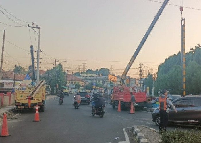 Portal Jrakah Semarang Dipasang Lagi Usai Ditabrak Truk, Dishub Siapkan Pengawasan Ketat dan Sanksi Pelanggar