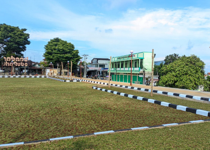 Alun-alun Bandar Rampung, DPRKP Batang: Sementara Rumputnya Jangan Diinjak