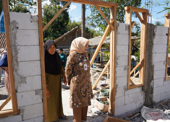 Program BSPS 2026 Ubah Rumah Rapuh Jadi Layak Huni, Bupati Kebumen Tinjau Langsung