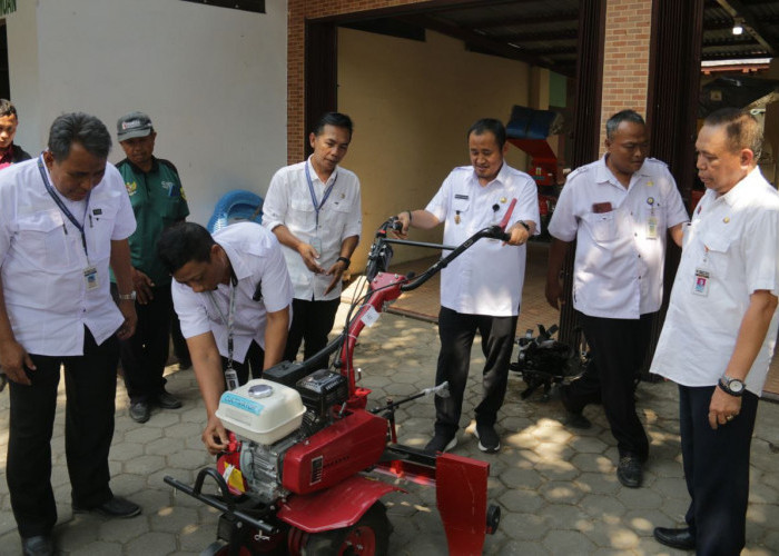 Plt Bupati Pemalang H Mansur Hidayat Bilang Jika Bantuan Alsintan Harus Tingkatkan Produktivitas Pertanian