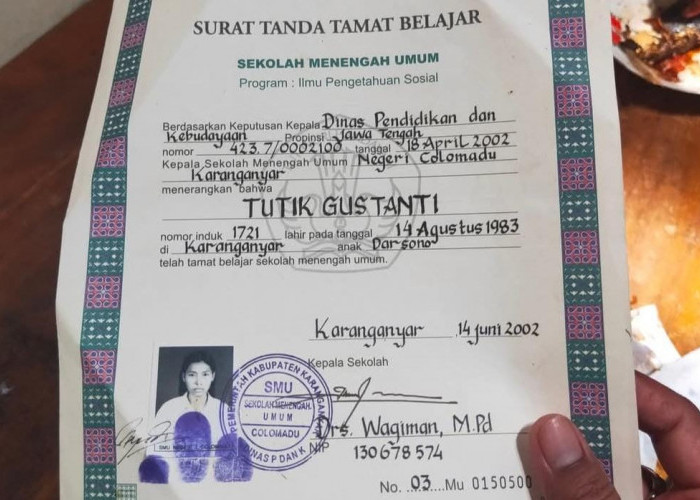 Viral! Ijazah Sekolah Jadi Bungkus Lele Bakar, Warganet Prihatin