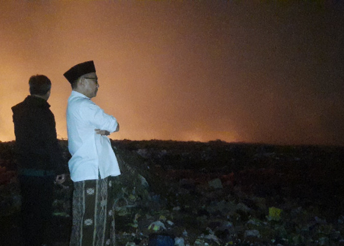 Iswar Aminuddin Ungkap Cara Baru Jinakkan Bara TPA Jatibarang: Garuk, Pindahkan, Siram
