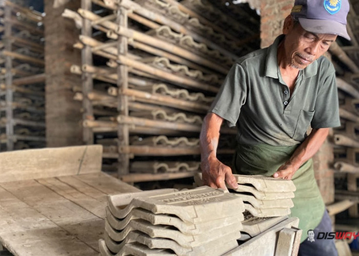 Harga Genteng Sokka Kebumen Naik 100 Persen, Stok Habis Sebelum Matang