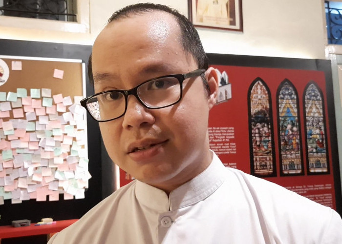 Momen Romo Rafael Bertemu Paus Fransiskus, Pesan Toleransi dan Kehangatan Sang Pemimpin Katolik