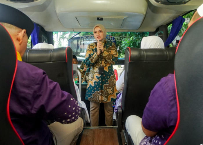 Nina Agustin Antar Jamaah Haji Kota Salatiga 2025