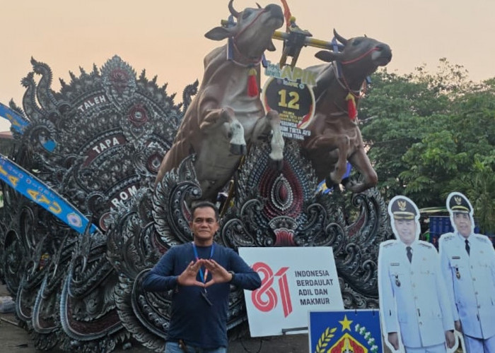 Perumda Tirta Ayu Slawi Tampilkan Replika Karapan Sapi di Slawi Night Carnival 2026   