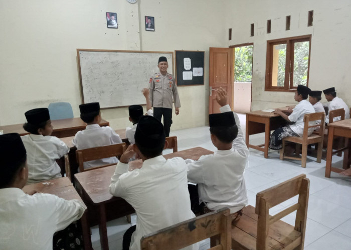 Aiptu Herman, Polisi Sekaligus pengajar Pondok Pesantren Yatim Piatu di Kabupaten Tegal