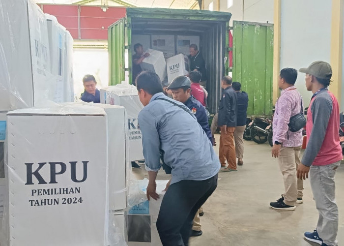 Armada Sempat Konslet, KPU Batang Pastikan Distribusi Logistik Pilkada 2024 Terlangsung Lancar