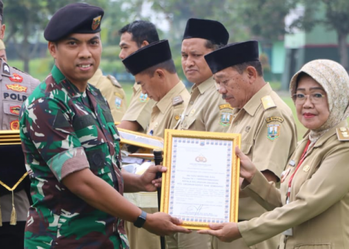 Bantu Ciptakan Kamtibmas Kondusif, Kepala Desa, Kapolsek hingga Purnawirawan Polri Terima Penghargaan