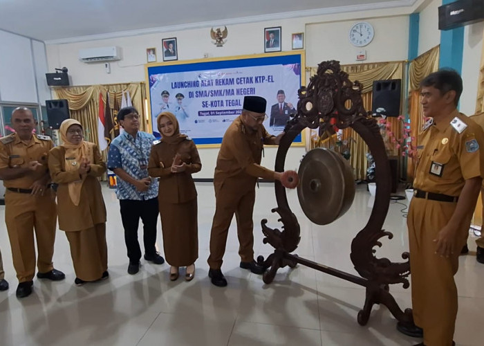 Rekam-Cetak KTP-el Kini Hadir di 10 Sekolah Kota Tegal, Pelajar Tak Perlu ke Dukcapil