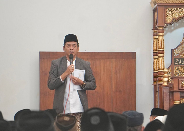 Salat Id di Gringsing, Wabup Batang Ajak Warga Jaga Ketentraman di Tengah Ramai Investasi