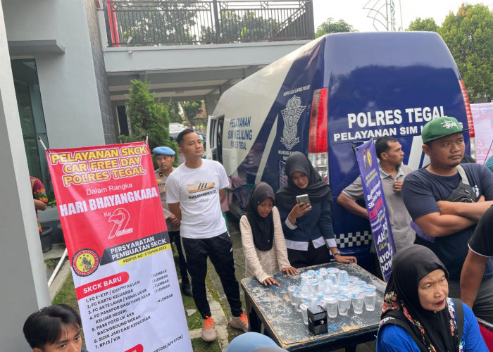Dekatkan Polri dengan Masyarakat, Polres Tegal Gelar Layanan di Alun-alun Slawi