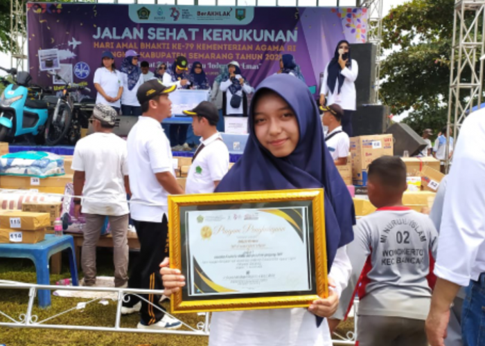 Athaya Khansa, Siswi SMP IT Izzatul Islam Getasan Raih Juara 1 Peserta Didik Berprestasi Jenjang SMP