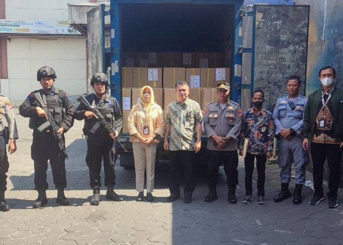 Polda Jateng Kawal Distribusi Logistik Pilkada