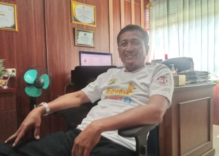 Pemandangan Unik di Disdukcapil Pemalang: Pegawai dan Warga Serentak Nyanyikan Indonesia Raya Setiap 10.00 WIB