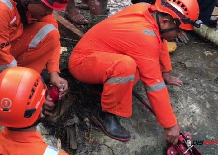 Cari Ikan di Sungai Tumpuk Temanggung, Pria Tewas Tertimpa Batu Seberat 1 Ton