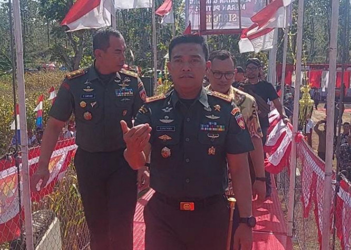 TNI Bangun Jembatan di Tengah Hutan Wilayah Kabupaten Tegal
