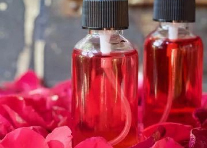 6 Manfaat Air Mawar Bagi Kecantikan Lansia, Salah Satunya Melawan Penuaan Dini