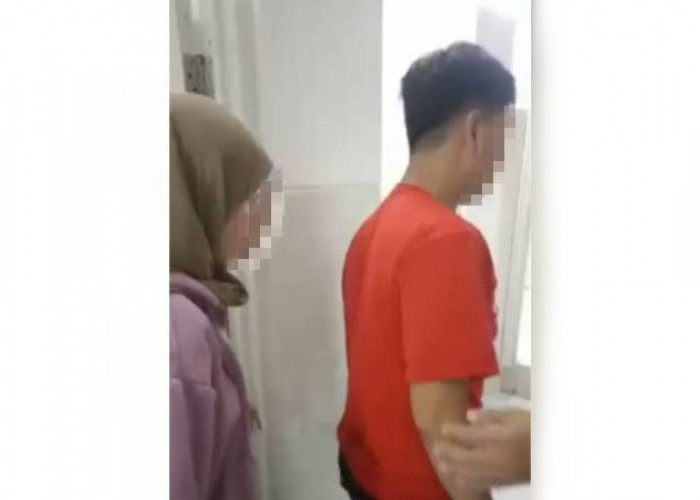 Viral! Karyawan Sepatu di Rembang Kepergok Berduaan di Toilet, Netizen: Padahal Istrinya Lagi Hamil