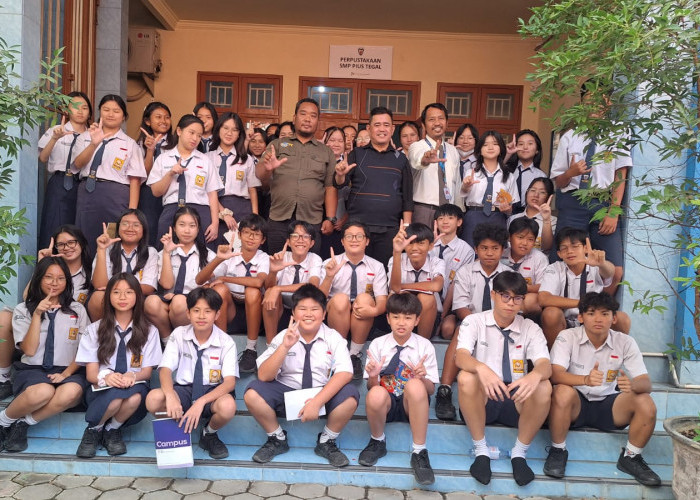 Pengurus OSIS dan Siswa SMP Pius Tegal Ikuti Pelatihan Jurnalistik