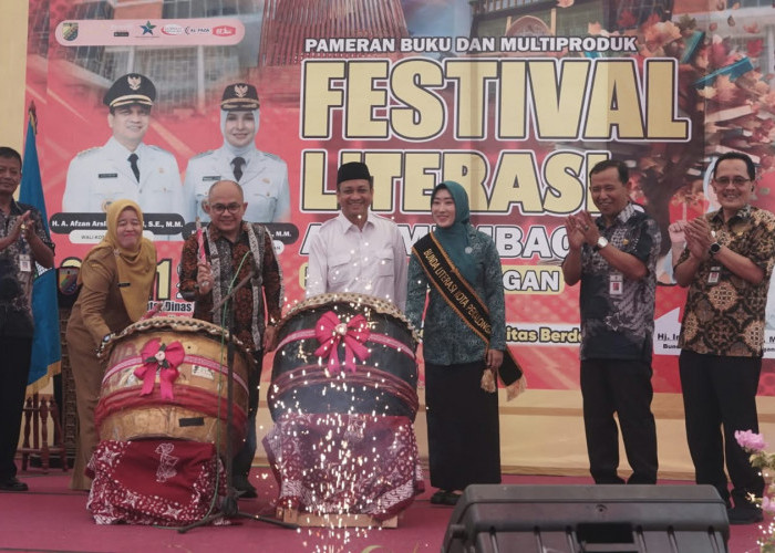 Festival Literasi Pekalongan 2026, Wali Kota Aaf Ajak Warga Tak Terjebak Judul
