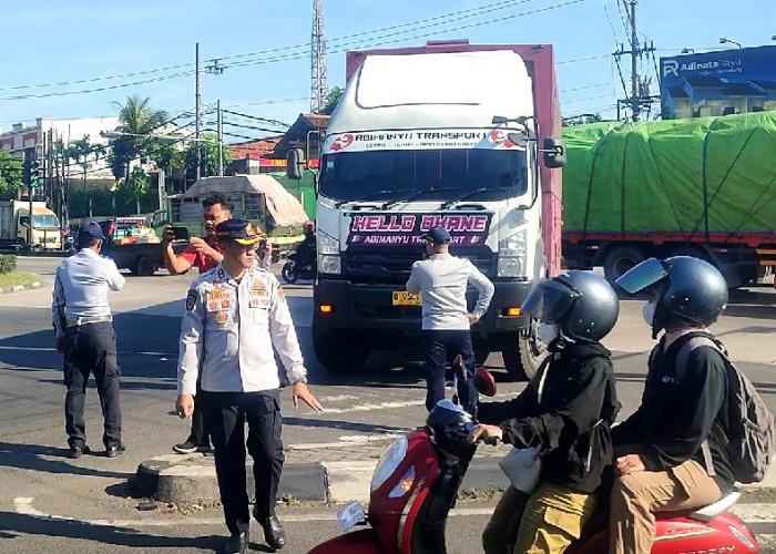 Dishub Kota Semarang Lakukan Penyekatan di Jalur Maut Silayur Semarang Kini Dibatasi