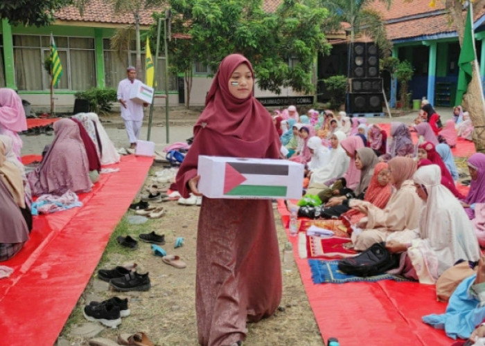 Siwa SD dan Wali Murid SD Muhammadiyah 1 Comal Kabupaten Pemalang Gelar Doa Bersama dan Salat Gaib