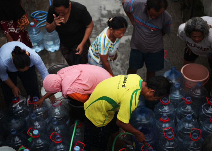 Perbaikan Pipa Belum Seratus Persen, Bantuan Air Bersih Terus Dikerahkan