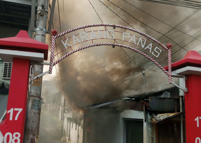 Kebakaran Rumah dan Warung Kelontong di Jatingaleh Semarang, Lansia 94 Tahun Tewas 