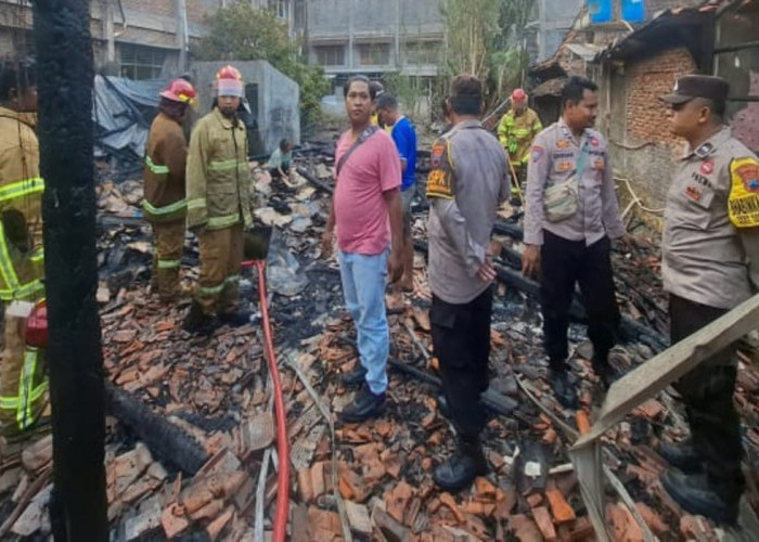 Ruko di Tawangharjo Grobogan Ludes Terbakar, Diduga Akibat Korsleting Listrik Kerugian Capai Rp 250 Juta