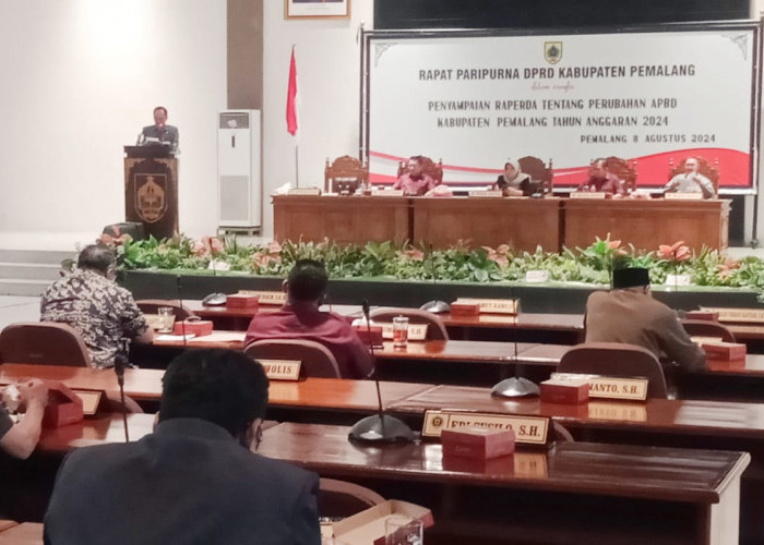 Bupati Pemalang Sampaikan Nota Keuangan Perubahan APBD 2024