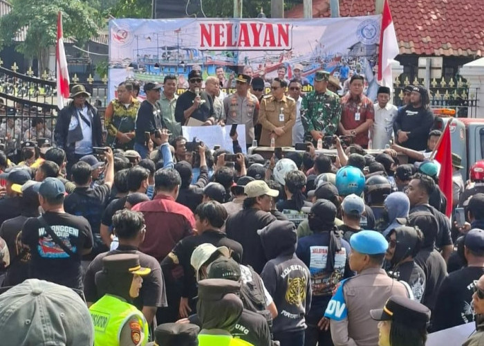 Harga Solar Melambung Tinggi, Ribuan Nelayan di Pati Gelar Aksi