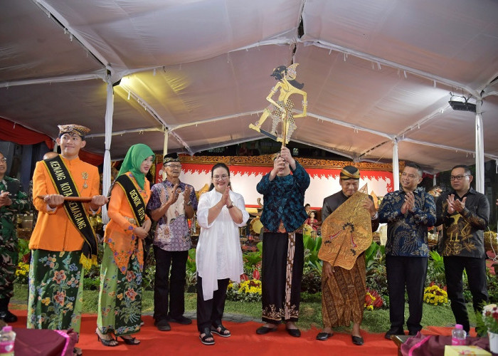 Tradisi Malam Satu Suro Kota Semarang, Agustina Tegaskan Kerukunan Jadi Fondasi Pembangunan