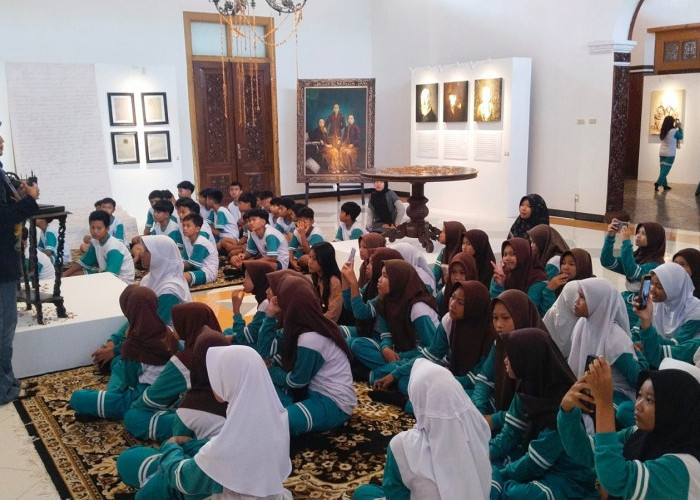 Kunjungan Wisatawan ke Jepara Selama Liburan Nataru Meningkat, Terbanyak di Pantai Bandengan 