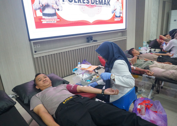 Persiapan Operasi Lilin Candi 2025, Polres Demak Gelar Donor Darah