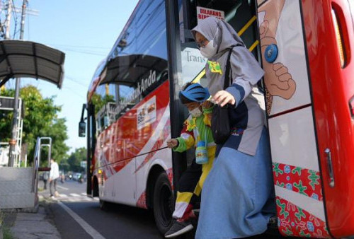 Senyum Lepas Anak Usia Dini Naik Bus Transjateng Purwokerto
