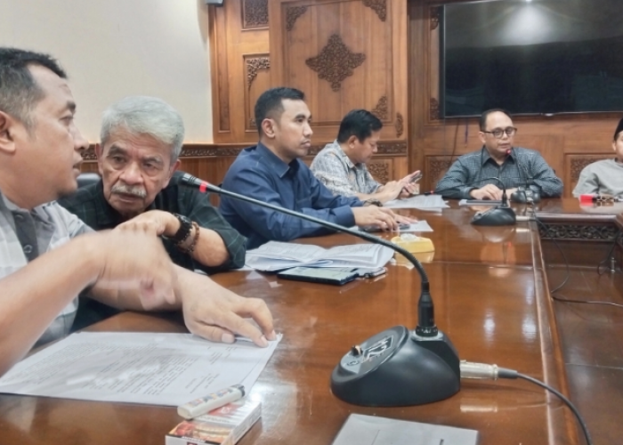 Tolak Pemindahan Pasar Pagi Ke Pasar Rejosari Salatiga, Komisi B DPRD : Resiko Lebih Besar