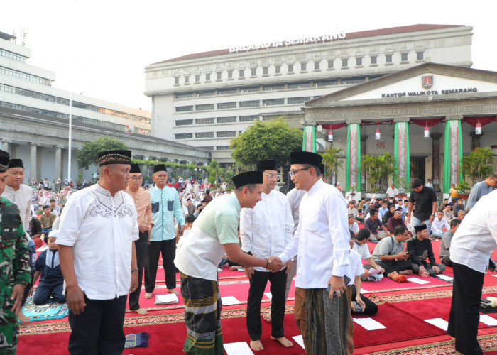 Pemkot Semarang Salurkan 14 Sapi dan 50 Kambing Kurban untuk Warga