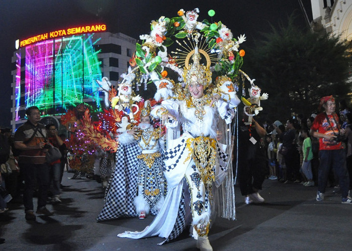Ramaikan Semarang Night Carnival 2025, KAI Daop 4 Beri Diskon Tiket 10 Persen untuk Penonton