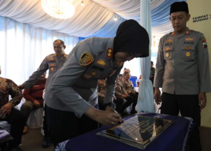 Resmikan Mushola Al Ikhlas Polsek Suruh, Kapolres Semarang Sisipkan Pesan Ini