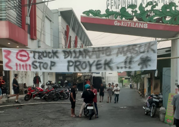 Warga Gendingan Batang Demo Pembangunan Kos 30 Kamar, Ini Alasannya