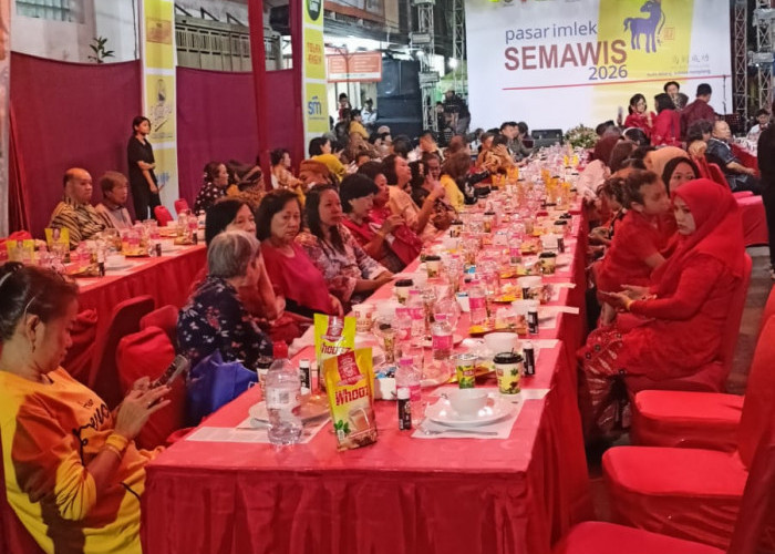 Imlek 2026 di Semarang Semarak, Tradisi Tuk Panjang Hadirkan Kuliner Xinjiang dan Pesan Toleransi