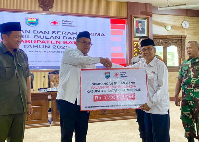 Dana PMI Batang Capai Rp1,7 Miliar, Bupati Faiz Sindir Instansi yang Tak Target