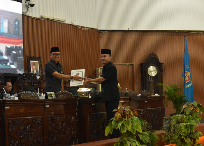 2 Fraksi DPRD Kabupaten Tegal Dukung Raperda Kearsipan dan Keperpustakaan